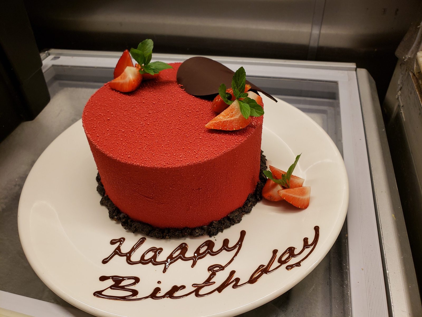 strawberre cake scaled